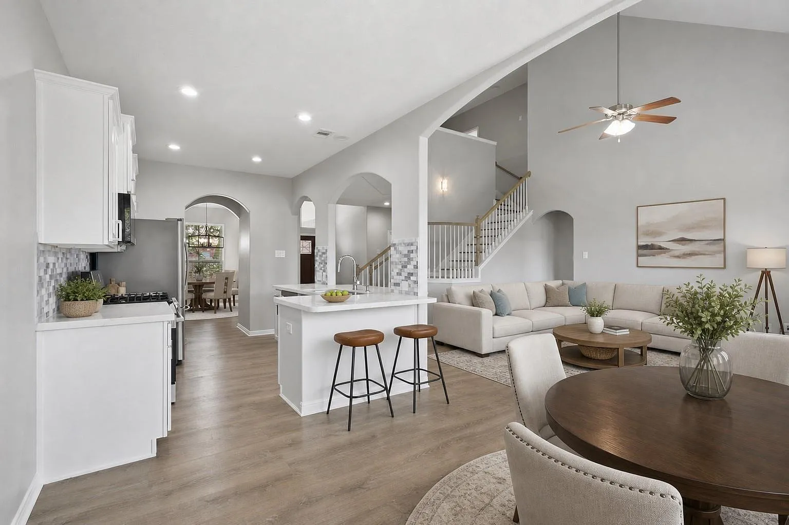 4 bed, 2.5 bath, 2400 sqft, $2,800 — Photo 1