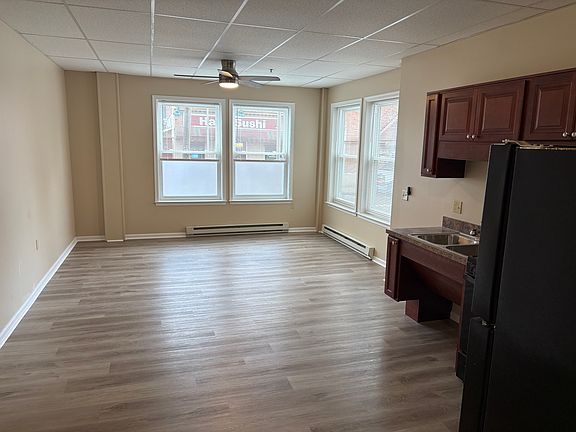 2nd image of 17 Belvidere St APT 104