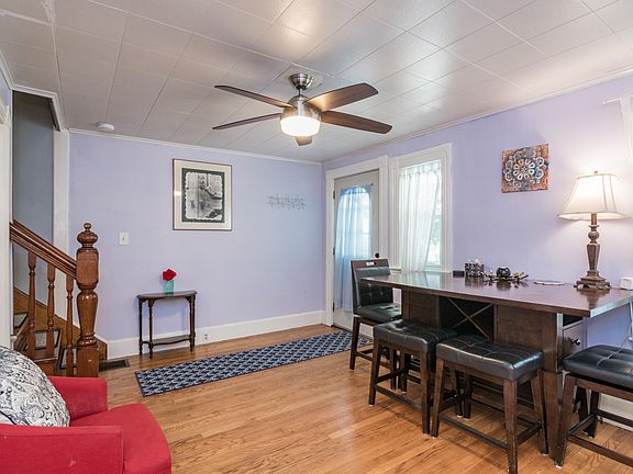 3rd image of 5 Greenwood Ct