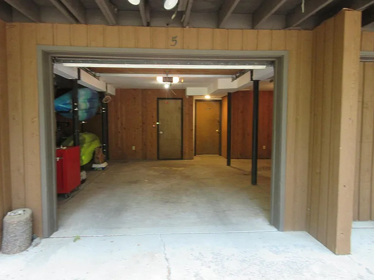 21515 N Village Blvd #5 — Photo 20