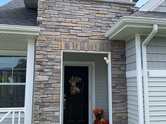 3rd image of 3174 Hamlet Cir