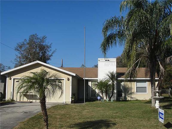 3rd image of 6232 Doe Cir W