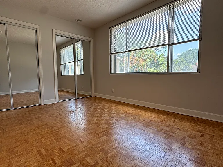 The Charlotte Apartments — Photo 17