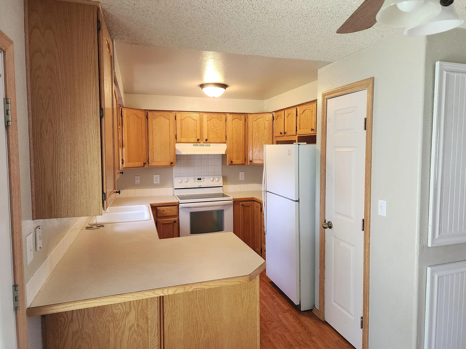 3 bed, 1014 sqft, $1,800 — Photo 4