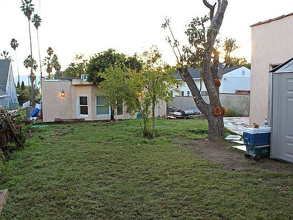 4th image of 2053 Bellevue Dr