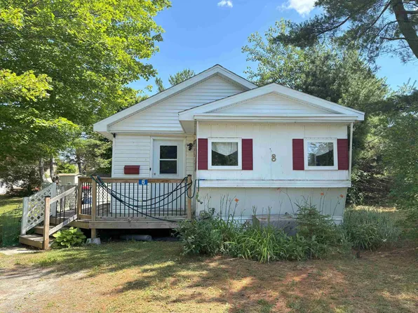 8 Paddock Ln, West Hants, NS B0P 1L0