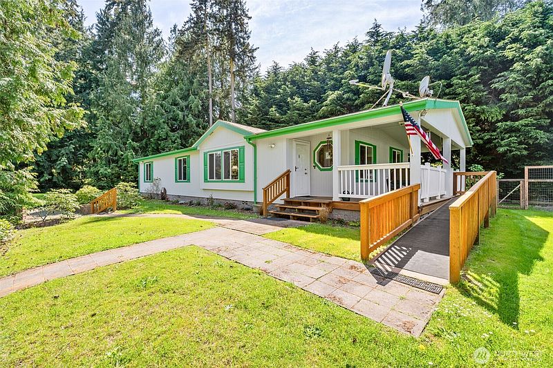 2nd image of 423 Fleming Drive