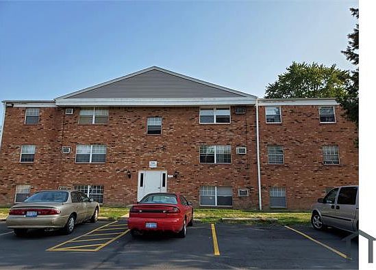 2nd image of 739 Washington St APT 215