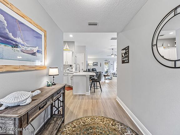 4th image of 209 Briarcliff Cir