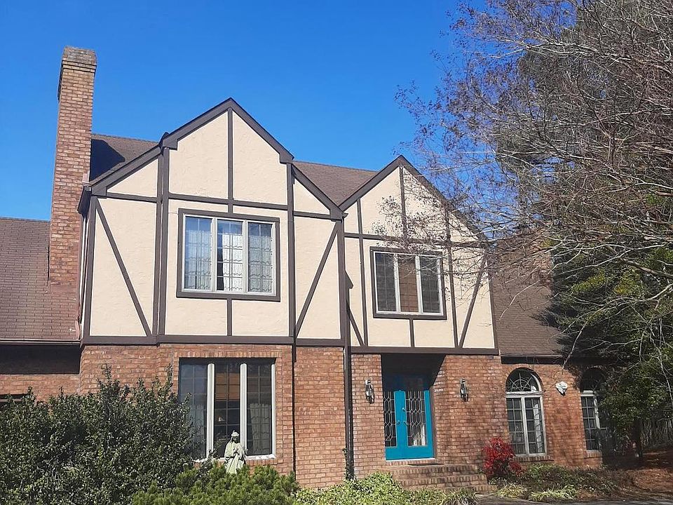 1st image of 27 W Buckingham Dr