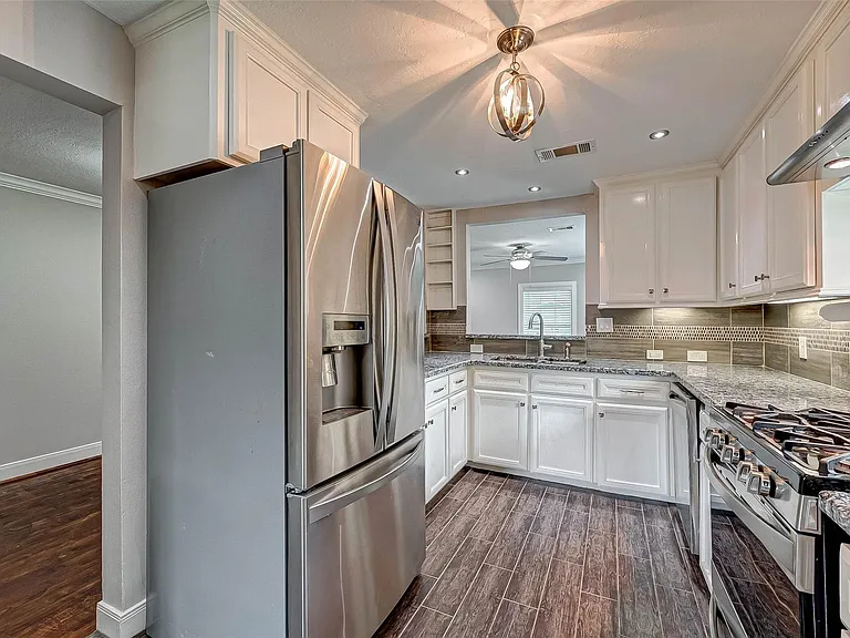 1510 Walton St — Photo 22