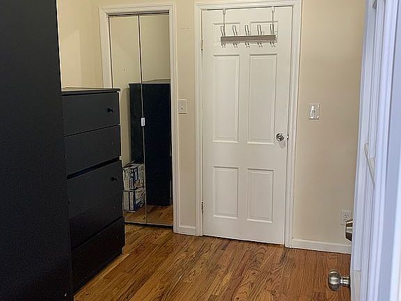 3rd image of 9428 Forbell St