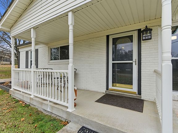 4th image of 919 Sunvalley Dr