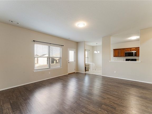 5th image of 2202 Elmwood Ave