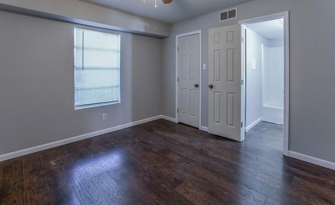 1 bed, 1.0 bath, $775 — Photo 4