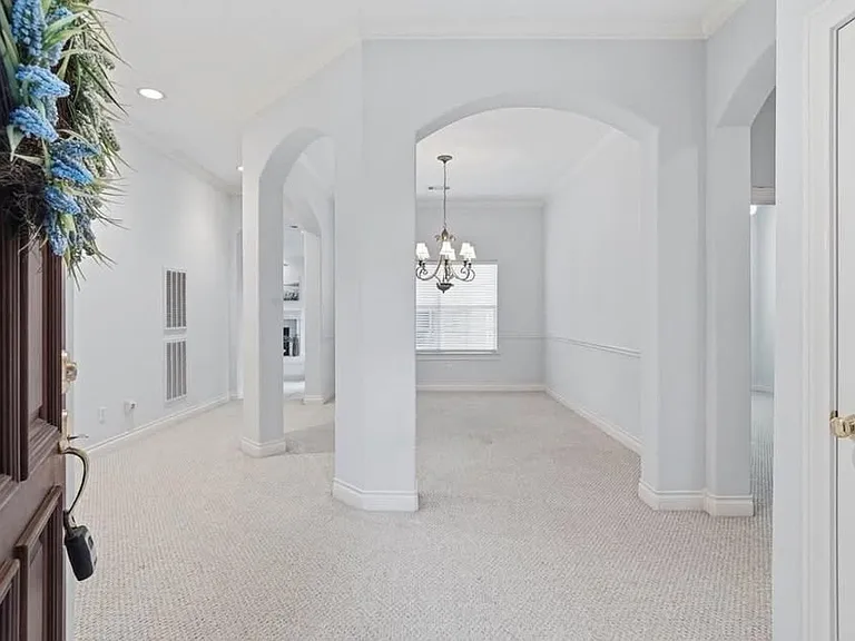 1414 Caravelle Ct — Photo 4