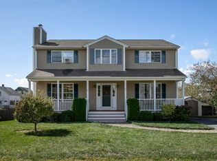 10 Wheeler Ave, Bristol, RI 02809