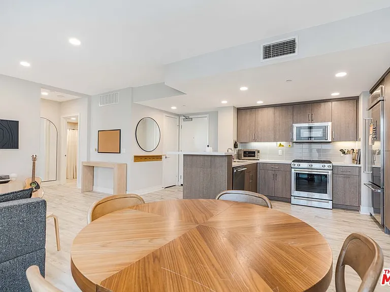 6030 S Seabluff Dr #510 — Photo 13