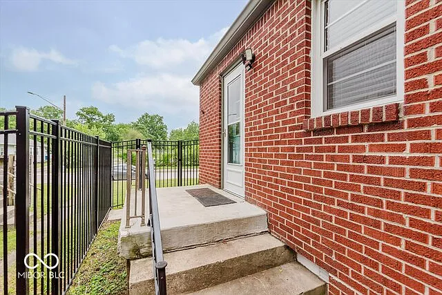4236 Winthrop Ave — Photo 16