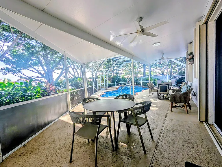 7628 Eagle Point Dr — Photo 28
