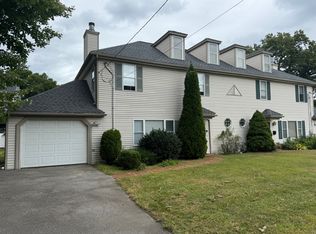 4 Winnoccenneett Rd, Worcester, MA 01605