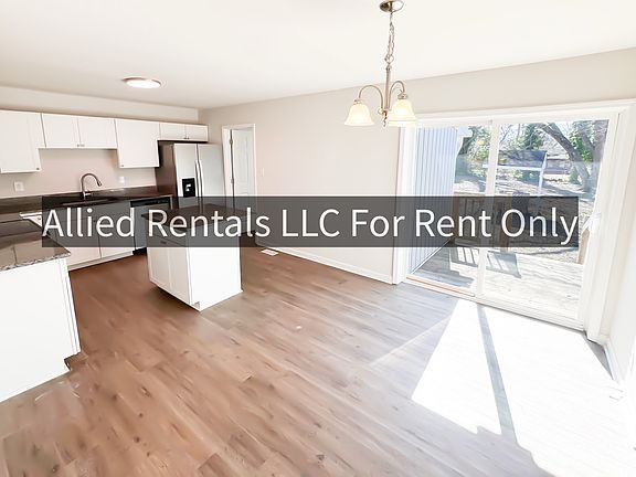 3rd image of 2814 Friar Tuck Rd