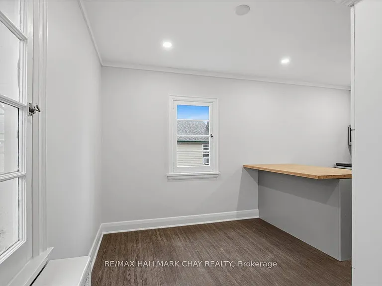 15 Parkside Dr #2 — Photo 6