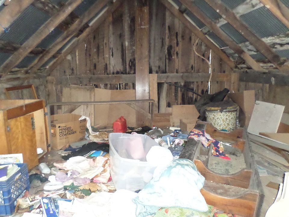 2nd image of 265 Indian Creek Rd