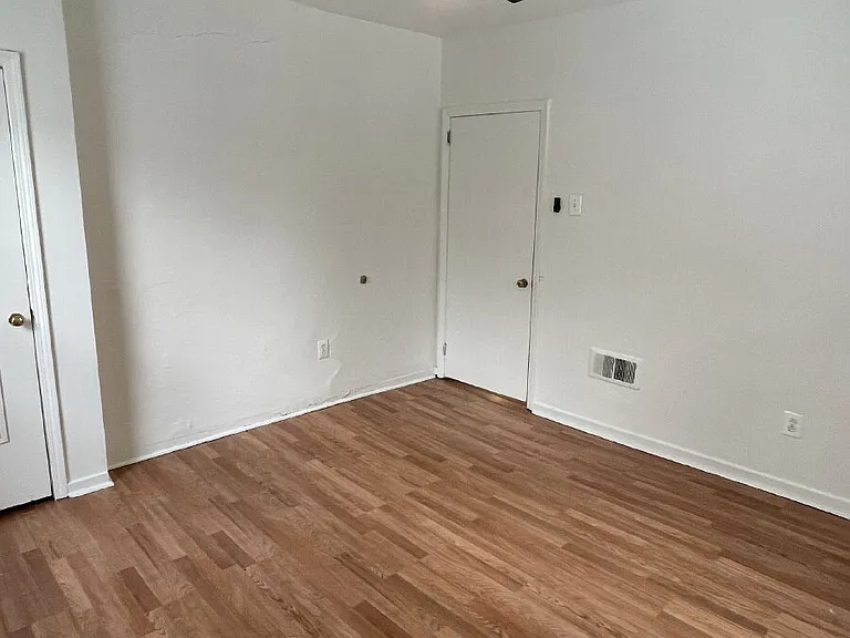 319 N Balph Ave — Photo 65