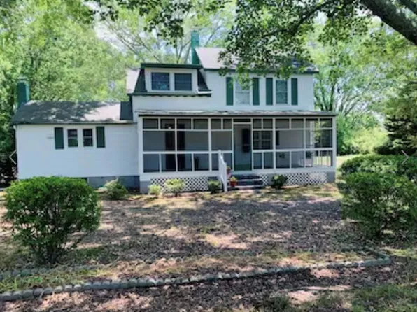 35503 Davis Wharf Rd, Belle Haven, VA 23306
