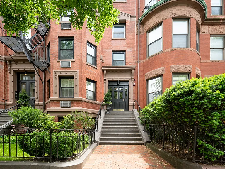 281 Beacon St #18 — Photo 18