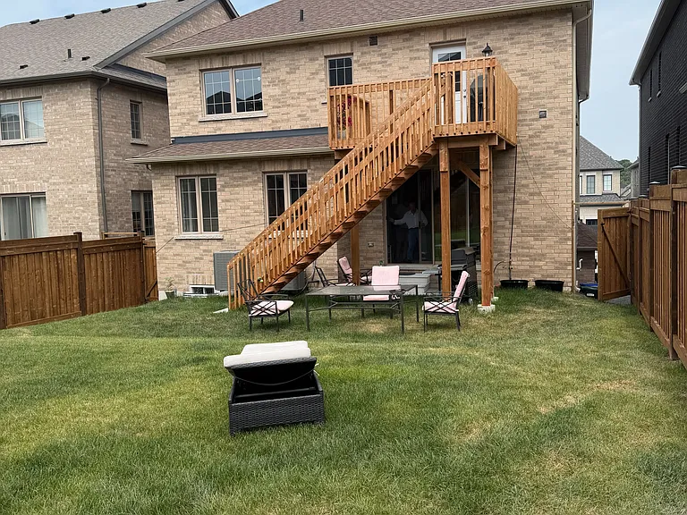 177 Rowe St — Photo 14