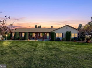 2398 Marlborough Dr, York, PA 17403