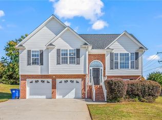 105 Atwood Ct, Winston Salem, NC 27103