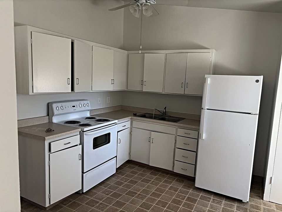 1st image of 600 Park Ave #14-D