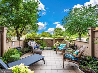 104 Mercer Ct APT 11-2B, Frederick, MD 21701