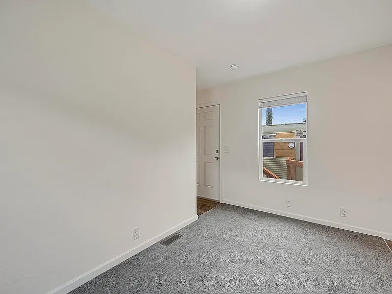 9510 Harbor Dr #14 — Photo 16