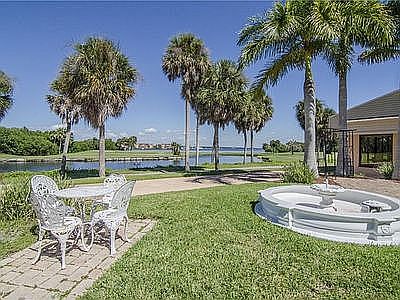 4th image of 800 Cove Cay Dr Unit 3A