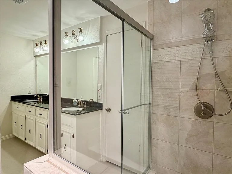 3212 Laurel Oaks Ct — Photo 12