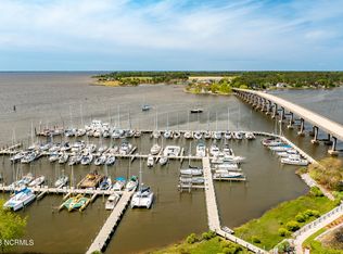 516 S Water St #A7, Oriental, NC 28571