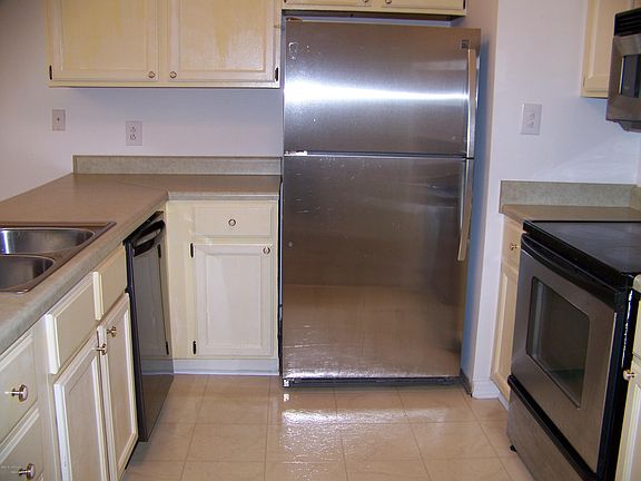 5th image of 3200 Crystal Oaks Ln APT 760