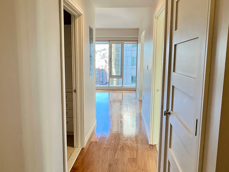 200 Exchange St — Photo 4