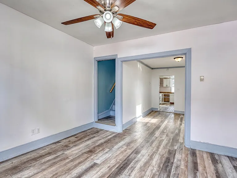 1251 Bailey St — Photo 7