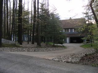 13121 Heath Rd, Chesterland, OH 44026