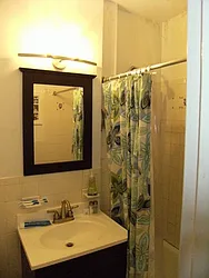 Rented by R New York