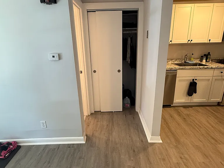 15 Lawrence St #6 — Photo 7