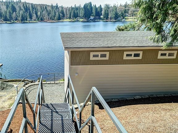 3rd image of 5106 E Lake Bosworth Dr