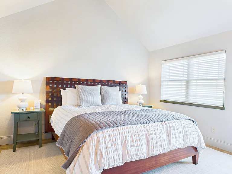 3225 W Dry Creek Rd — Photo 32