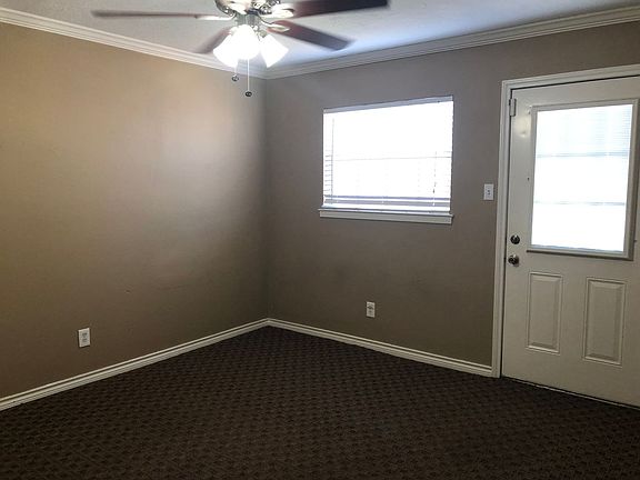 3rd image of 700 Chalet Ct