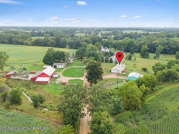 5th image of 7691 Wilson Rd